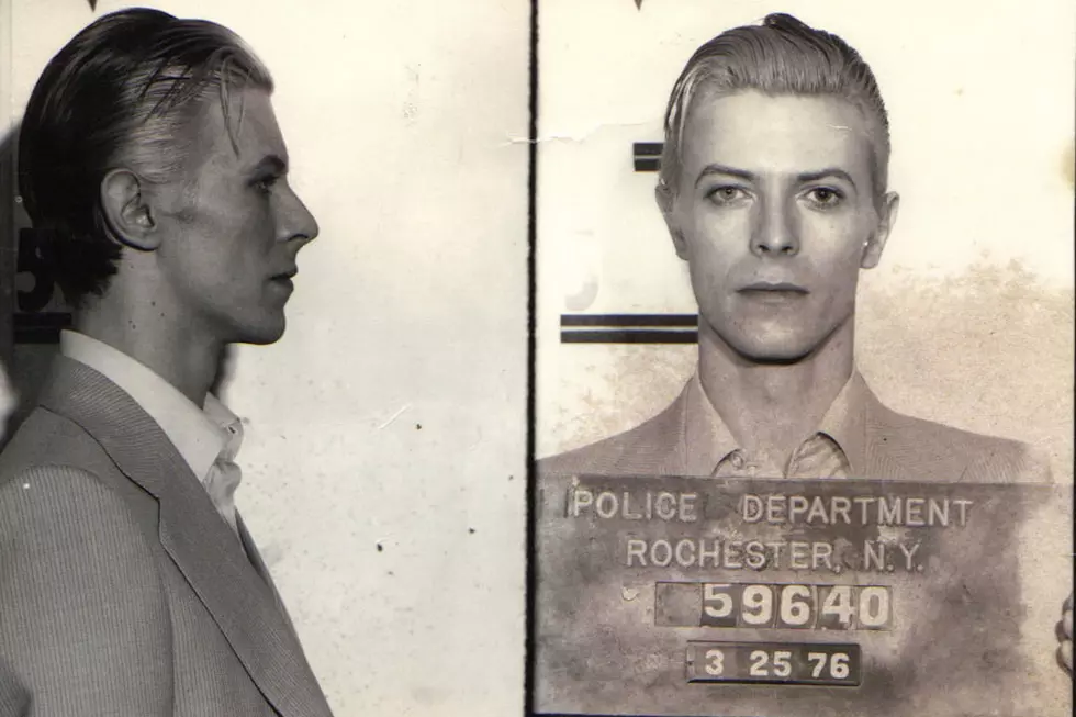 10 legendarische mugshots van rocksterren en de verhalen erachter